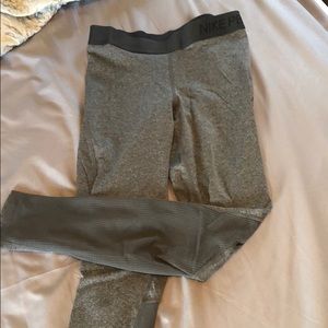 Grey Nike leggings